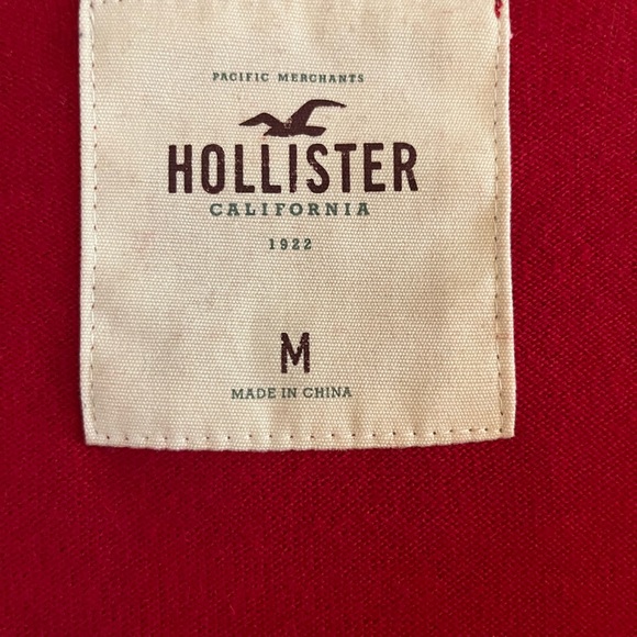Hollister sweater in red. Button up. - Picture 2 of 3